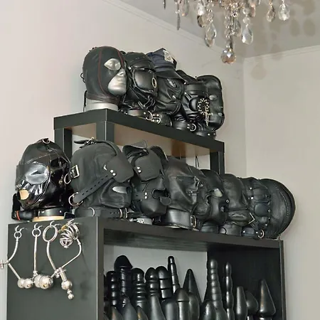Apartment Alba Domina - Bdsm Fetish Domina Studio