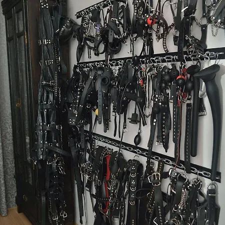 Alba Domina - Bdsm Fetish Domina *